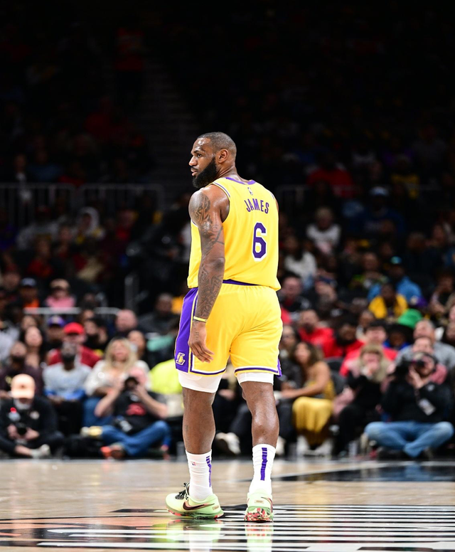 勇士94-131雷霆 球员评价：2人及格，8人低迷