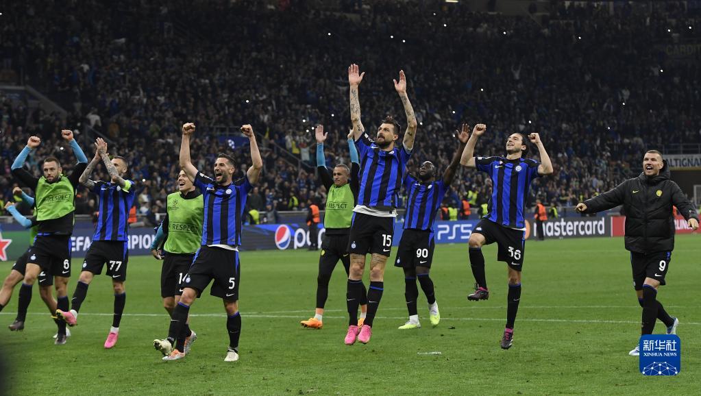 巴萨vs贝蒂斯首发：安东尼PK亚马尔，拉师傅、佩德里先发