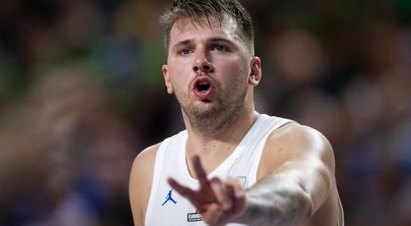 篮网队进攻乏力，猛龙队能否延续连胜？