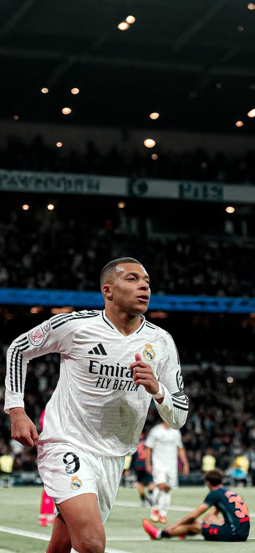 哈兰德膝盖受伤，恐缺席欧冠关键战