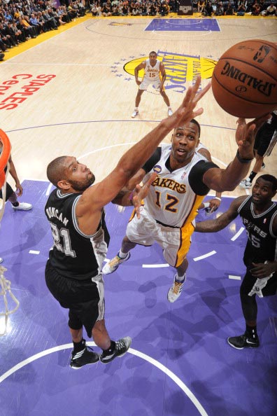 手感下滑！布伦森首节8中5拿16分&次节4中0