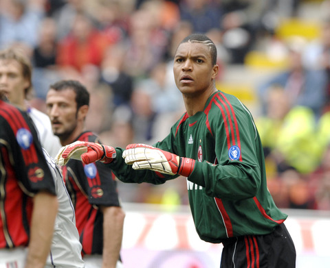 浙江队官方：赛后将为弗兰克举行告别仪式，请在赛后稍作等待