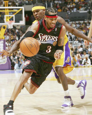 羽联年终总决赛 刘圣书／谭宁三连胜小组头名晋级