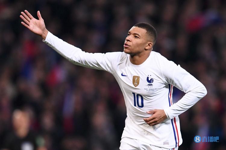 半场战报：格拉茨风暴0-0诺丁汉森林，吉布斯-怀特失点