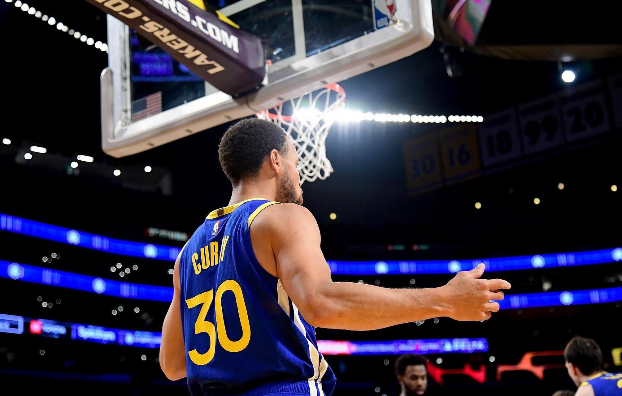 机敏前插破门，当选全场最佳，芒特越踢越好了，继续加油！